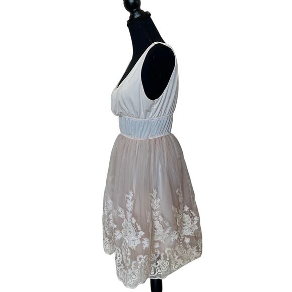 Pink Ballerina Dress LARGE Embroidered Tulle Skirt Fit Flare Romantic Fairy - Picture 3 of 5